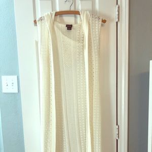 Long ivory knit shawl/kimono